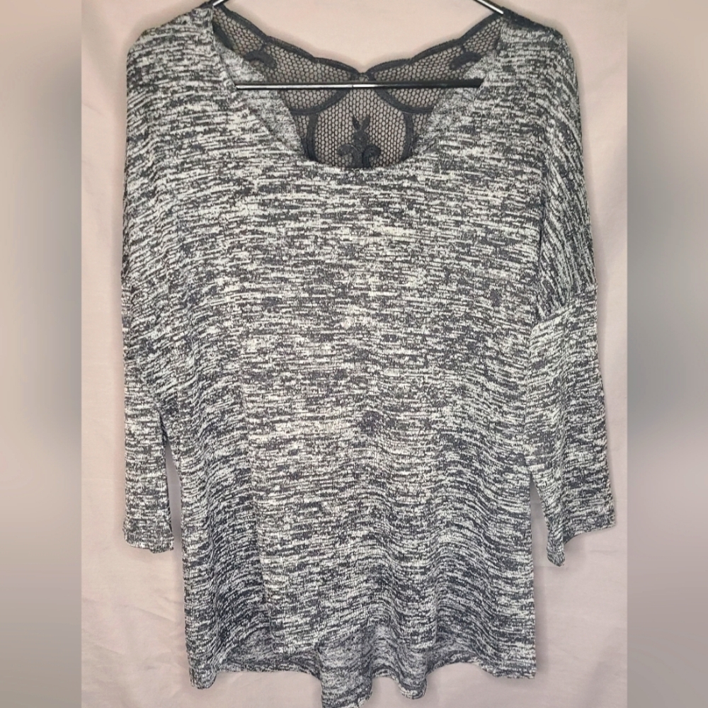 New York & Company Dolman Sleeve Top with Lace Accent size XL